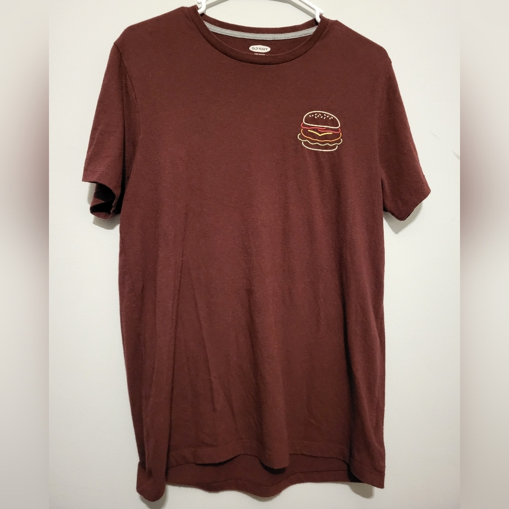 old navy t shirt